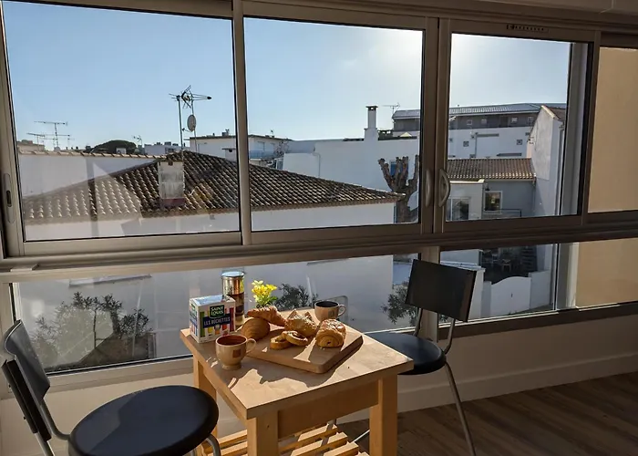 Sol-Y-Days Murenes, Grand Studio Confortable Avec Parking, Proche Du Centre Ville Et De La Plage