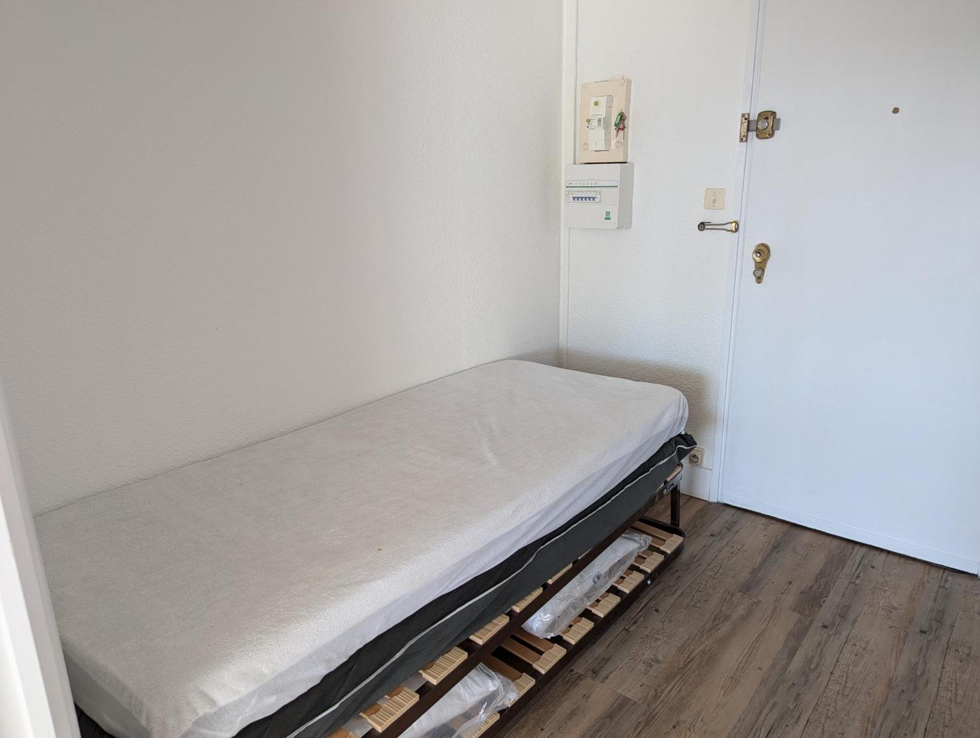 Sol-y-days Murenes, Grand Confortable Avec Parking, Proche Du Centre Et De La *